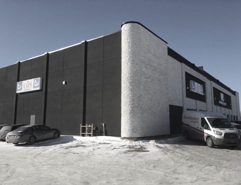20150101_MemoryExpress_Edmonton109AV_Exterior4